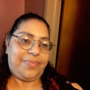 Meet your Posher, Ambar